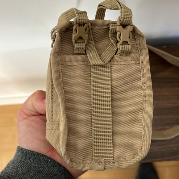 OG Herschel Bag - Picture 3 of 5